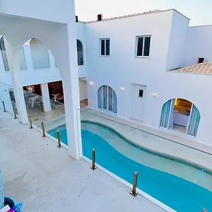 Hotel D'blue Boutique